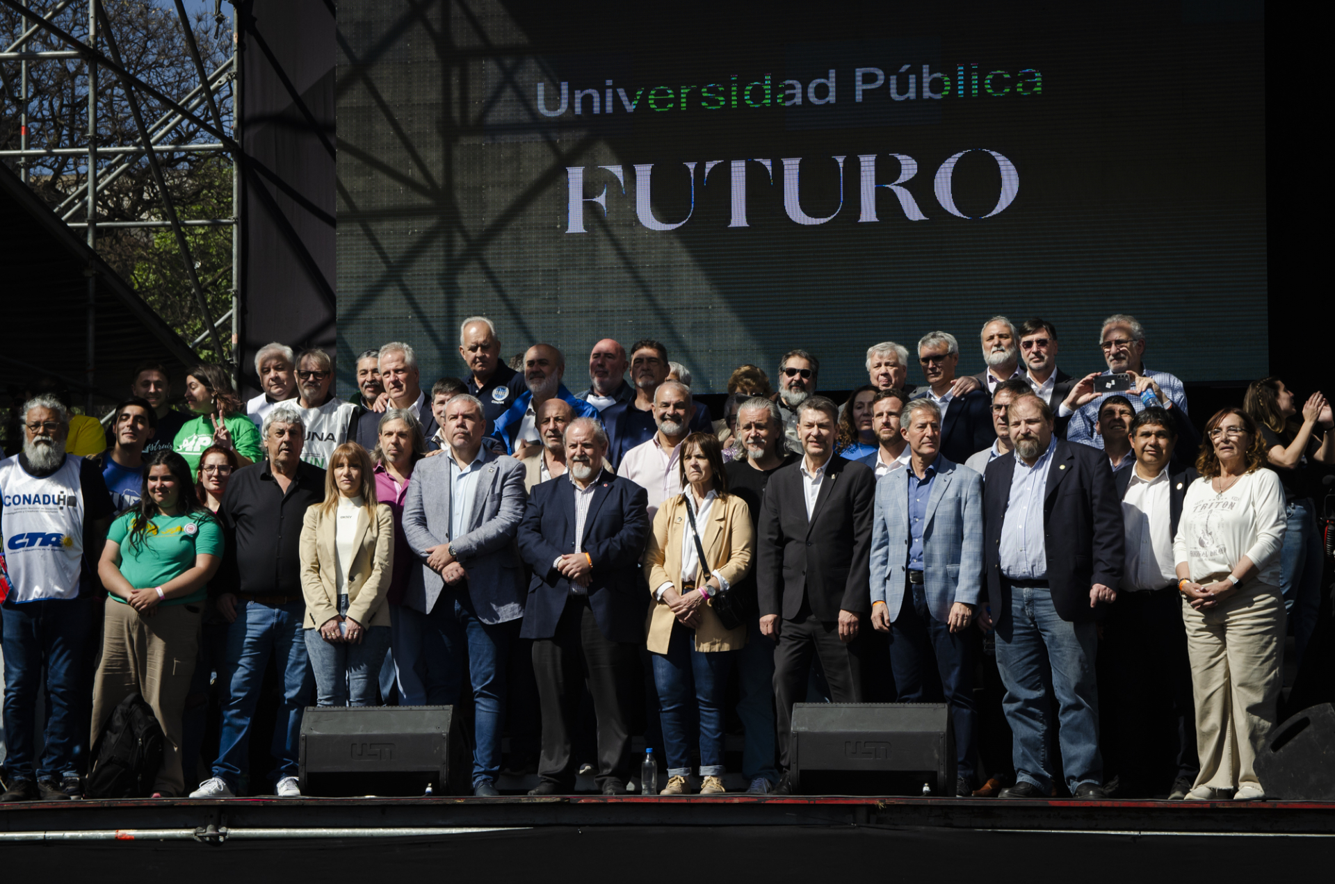 La universidad pública, base de la democracia y el desarrollo social, lucha por su supervivencia