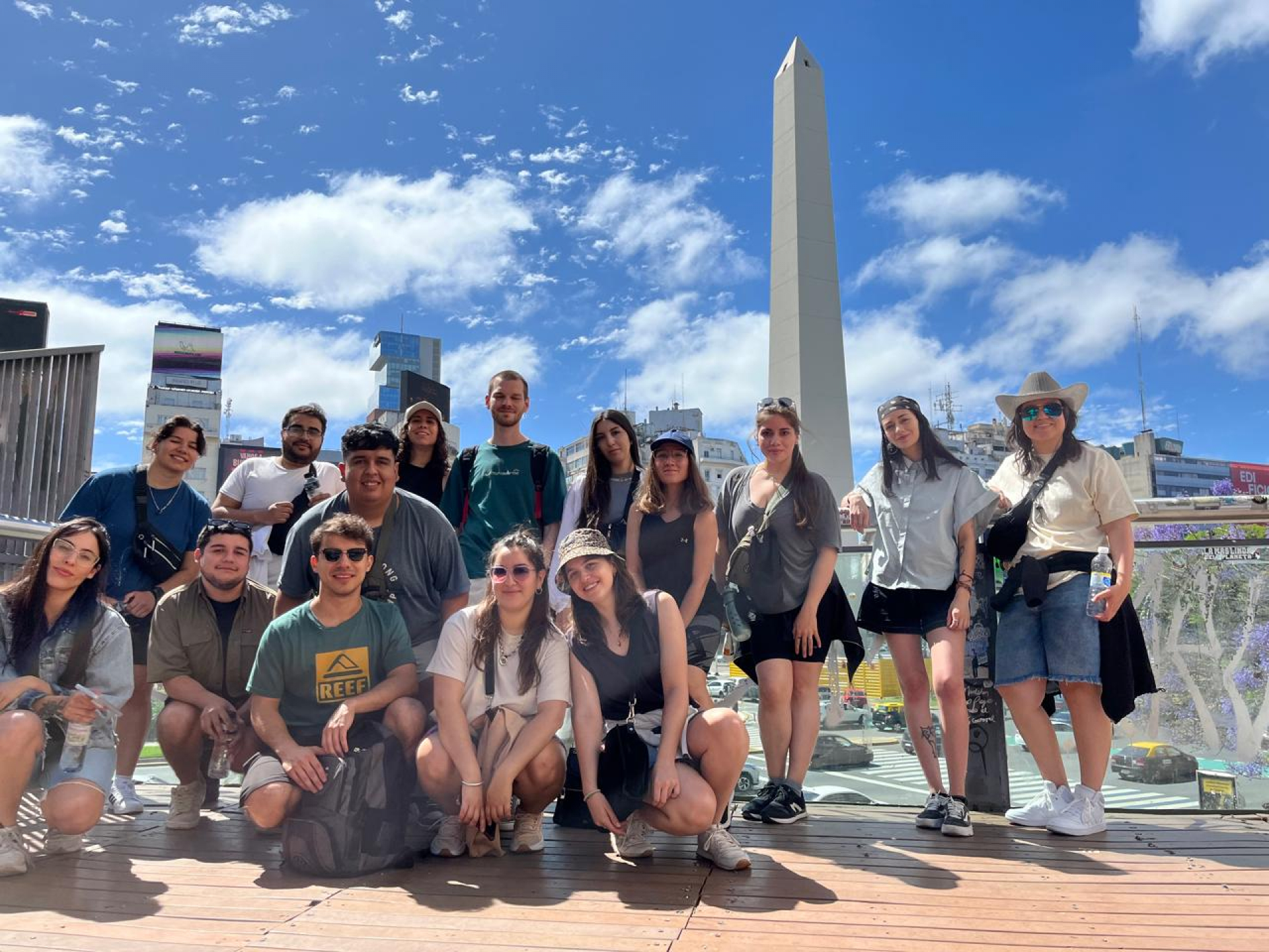 Con visita a edificios e intervenciones urbanas emblemáticas, estudiantes de Arquitectura recorrieron Buenos Aires y La Plata